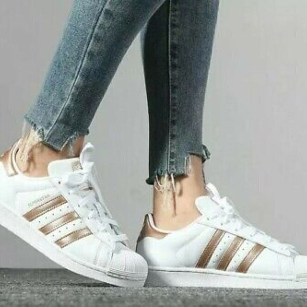 ADIDAS SUPERSTAR shoes Sneakers white/gold women's size 5.5